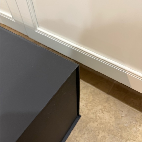 Chanel Magnetic Storage Box Lux Fold Authentication Cards Storage Clean - Picture 8 of 14